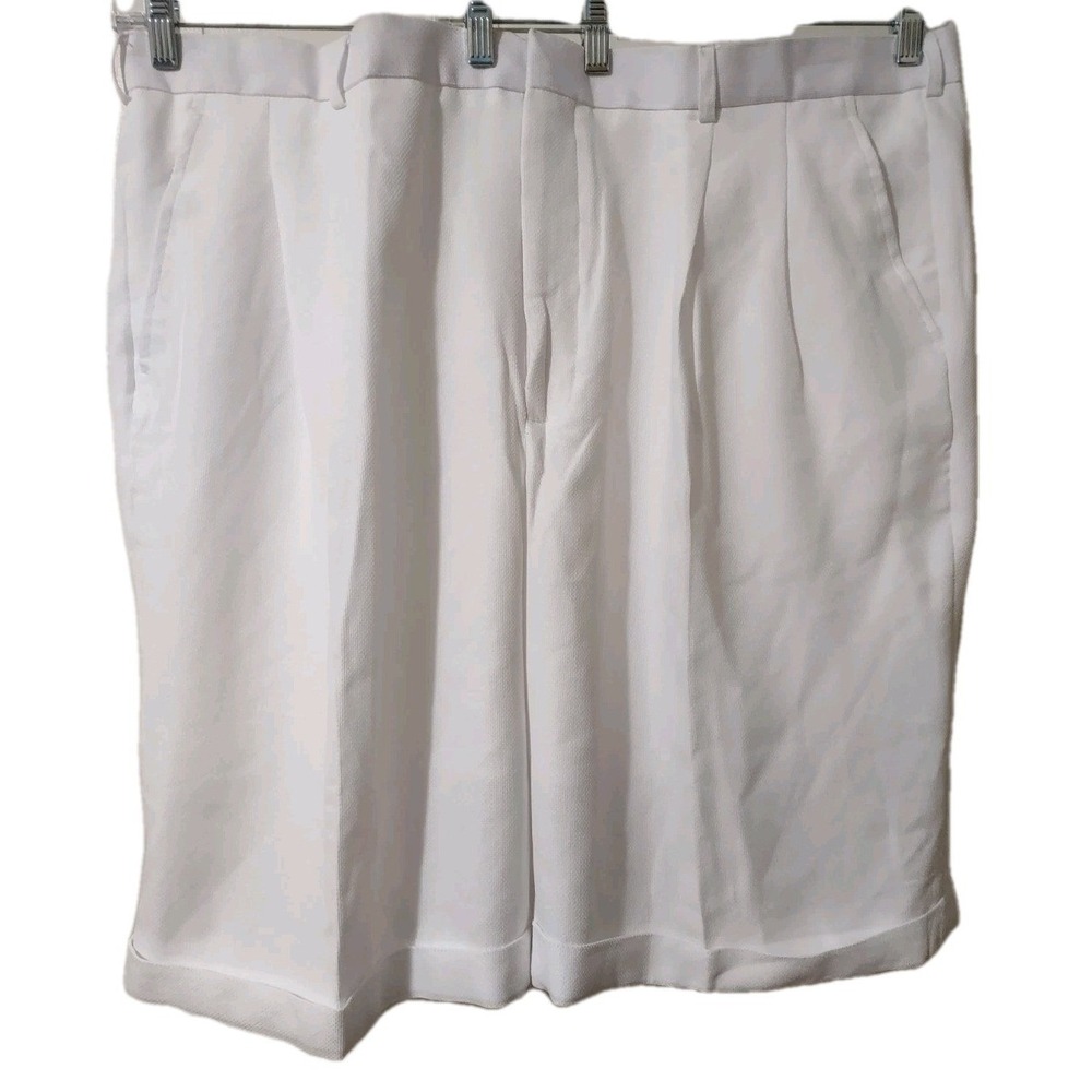 Fortino Landi Men's Shorts  Size 4XL/48  White 4 Pockets  Pleated Front  Cuffed